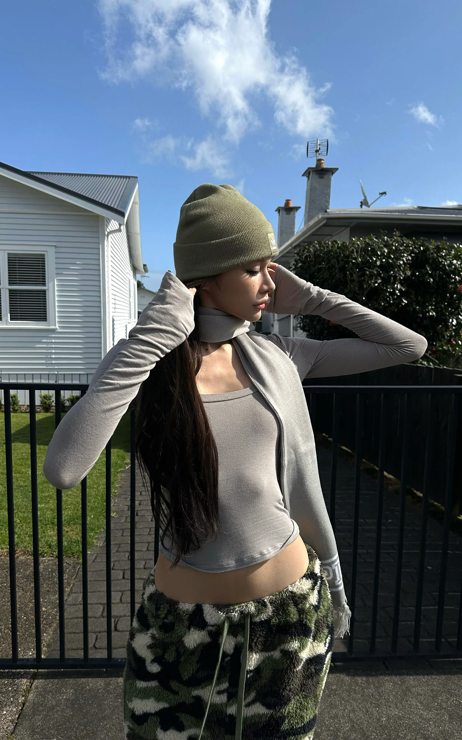 Thumb 3