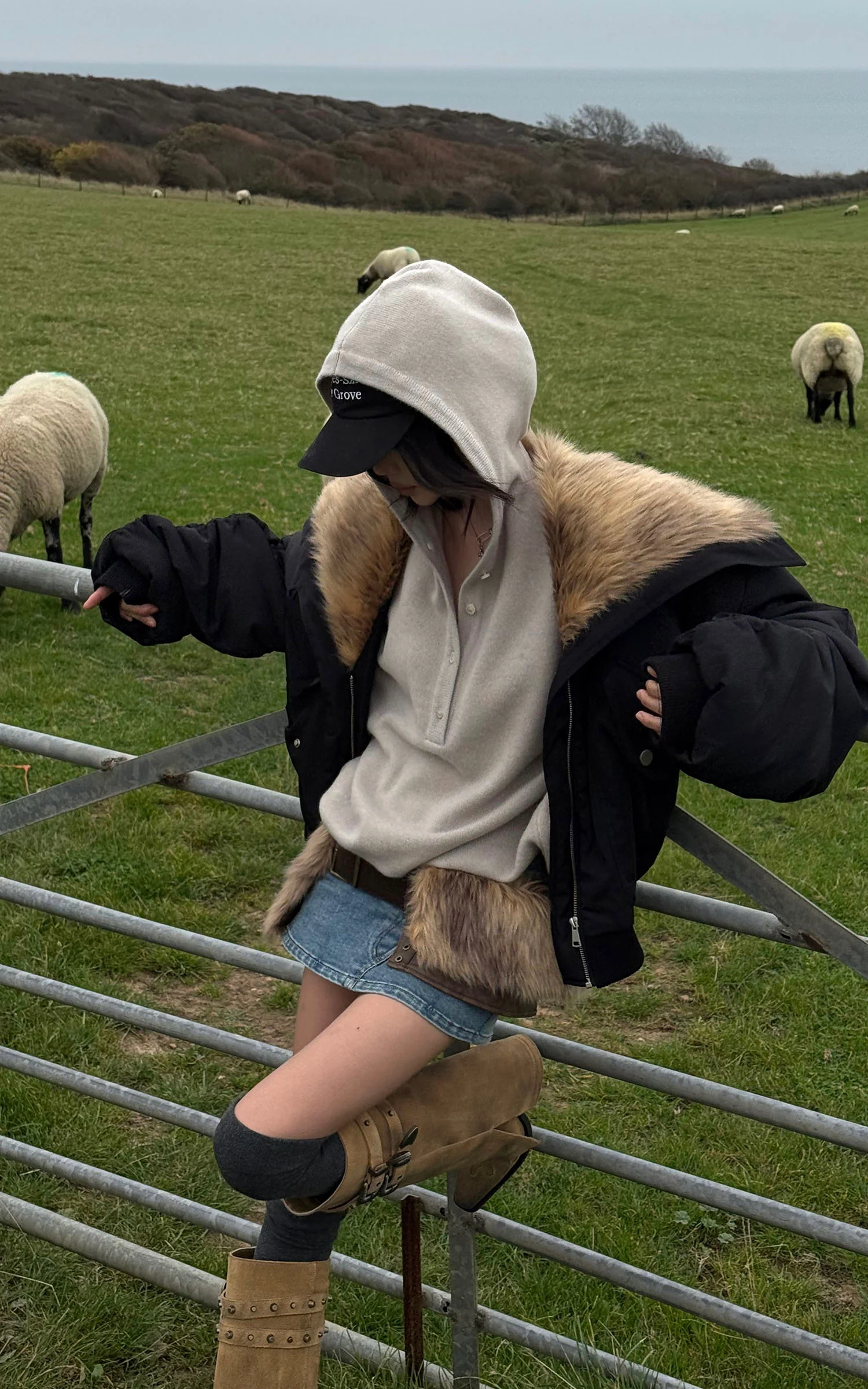 Thumbnail 1